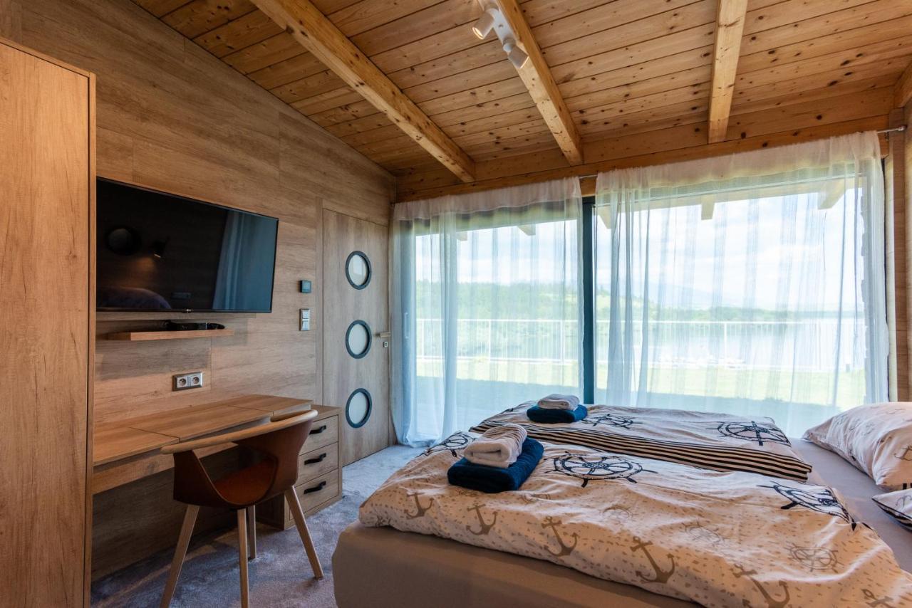Hotel Marina Liptov Pri Liptovskej Mare Bobrovník Zewnętrze zdjęcie