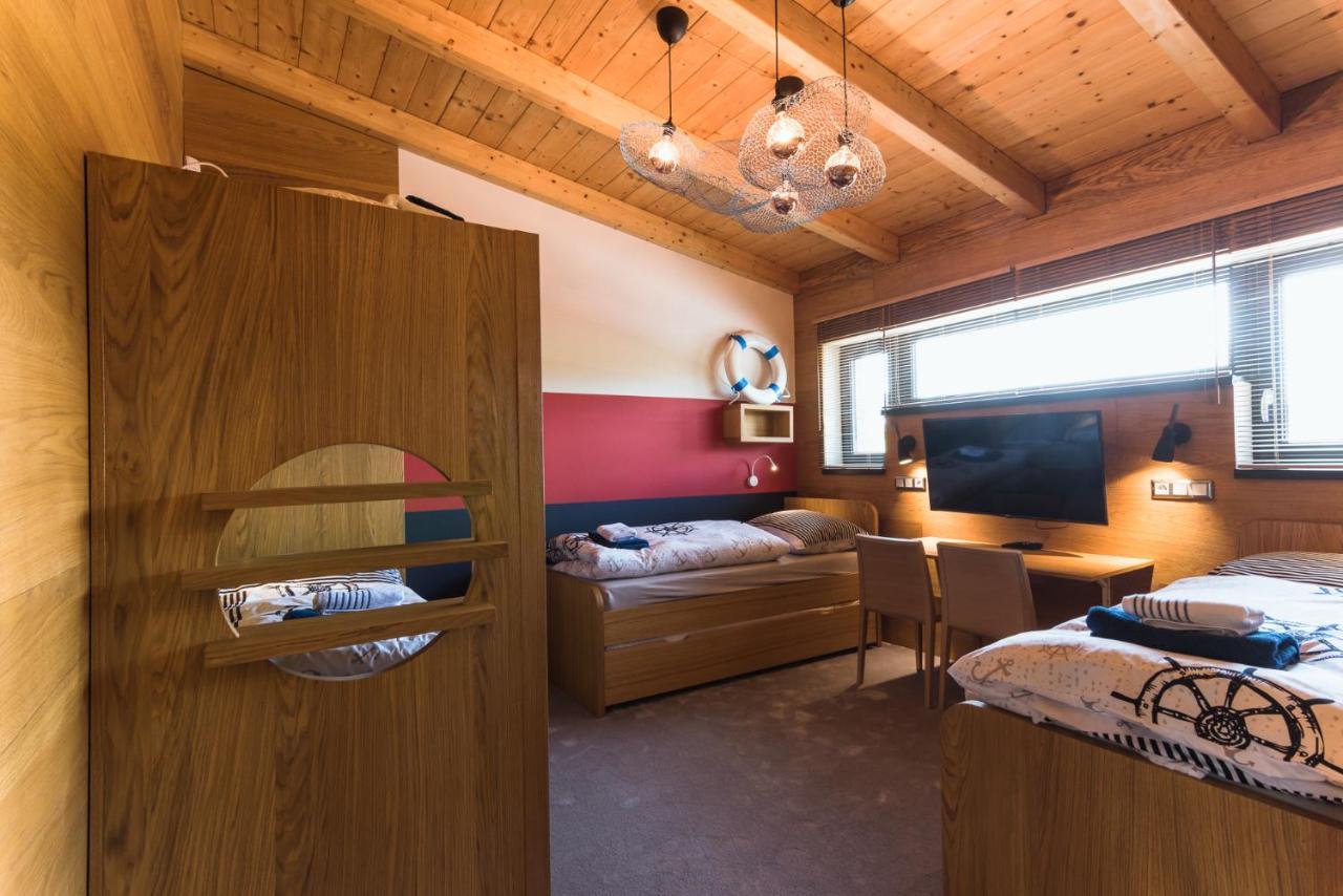 Hotel Marina Liptov Pri Liptovskej Mare Bobrovník Zewnętrze zdjęcie